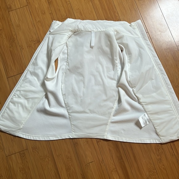 Lululemon push your pace vest NEW without tag size 6 - Picture 10 of 11